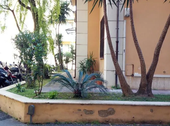 Bed & Breakfast Paola 4*